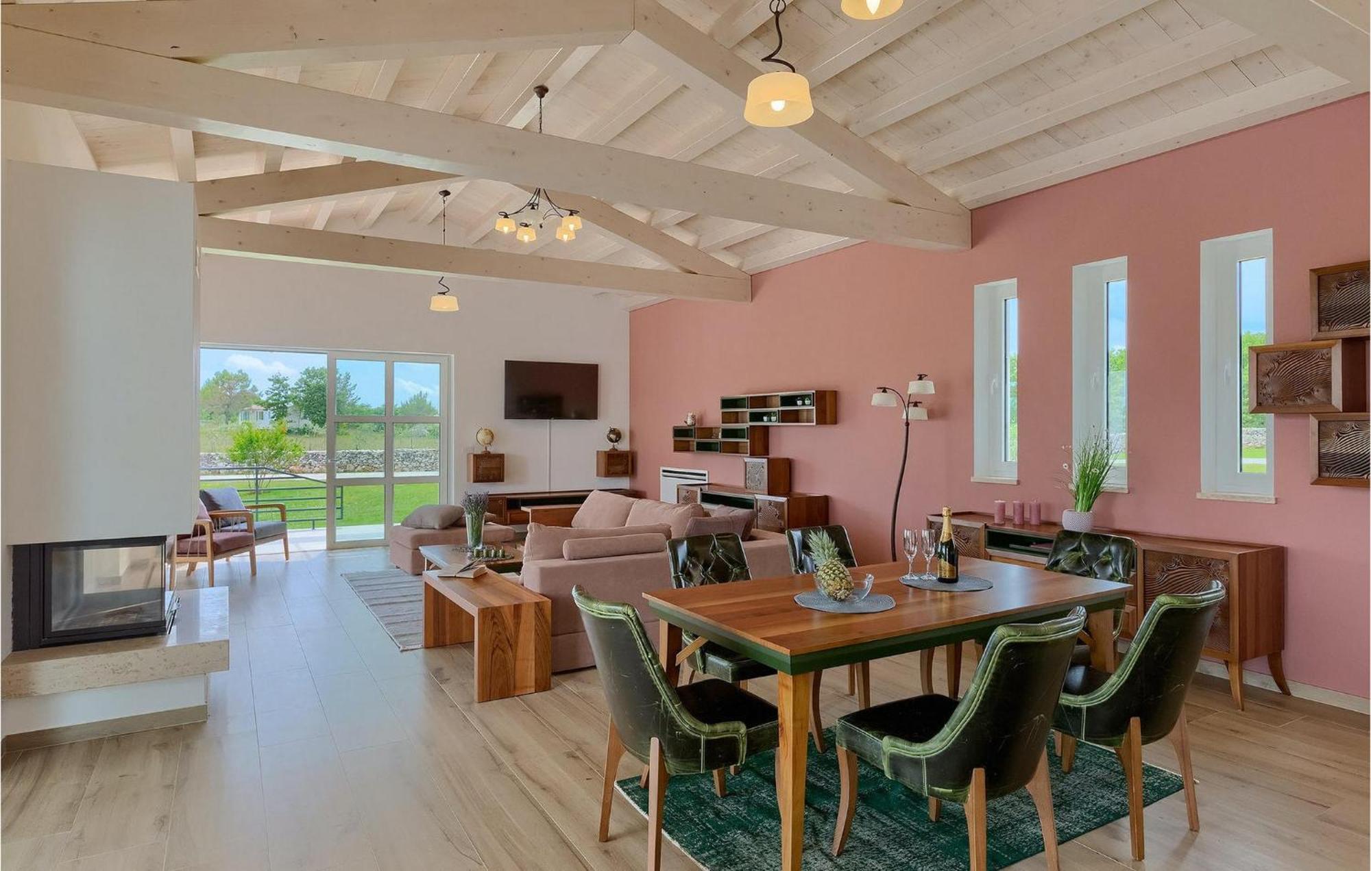Arkaim Holiday home Pula